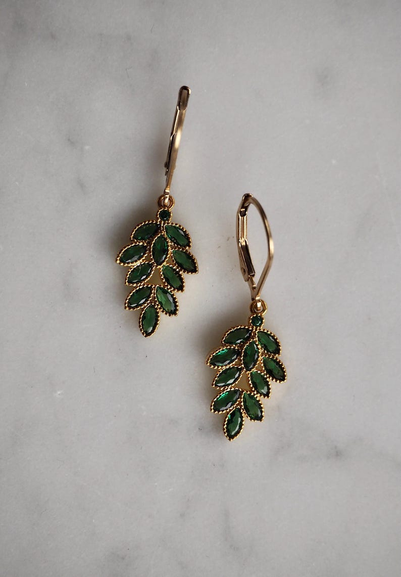 Emerald Green Zirconium Leaf Earrings with Gold Plating – Nature-Inspired Elegant Jewelry