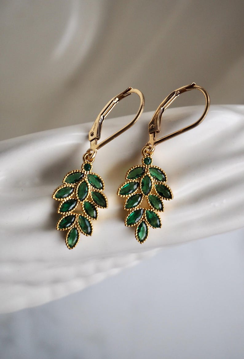 Emerald Green Zirconium Leaf Earrings with Gold Plating – Nature-Inspired Elegant Jewelry